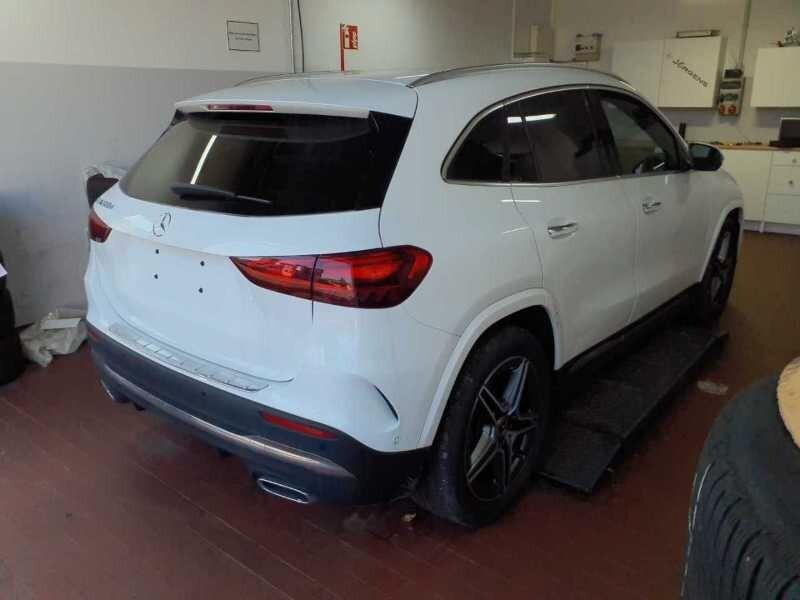 Mercedes-benz GLA 200 180 d Automatic AMG Line Premium