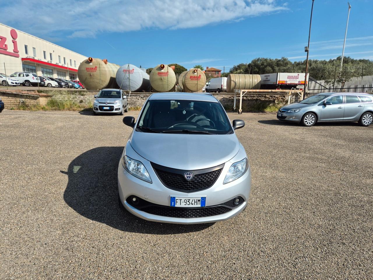 Lancia Ypsilon 1.2 69 CV 5 porte Elefantino Blu