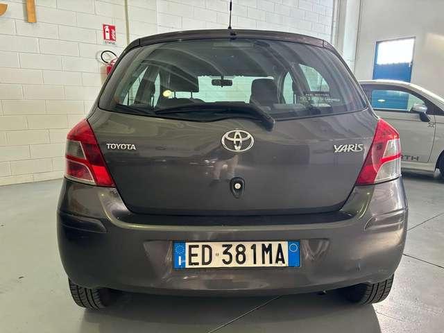 Toyota Yaris Yaris 5p 1.0 Now eco NEOPATENTATI