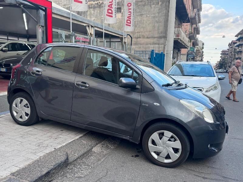 Toyota Yaris 1.4 D-4D 5 porte Navi