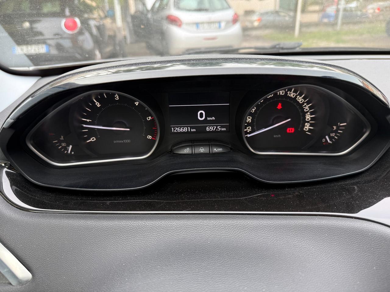 Peugeot 208 1.4 HDi 68 CV 5 porte Allure OK NEOPATENTATI