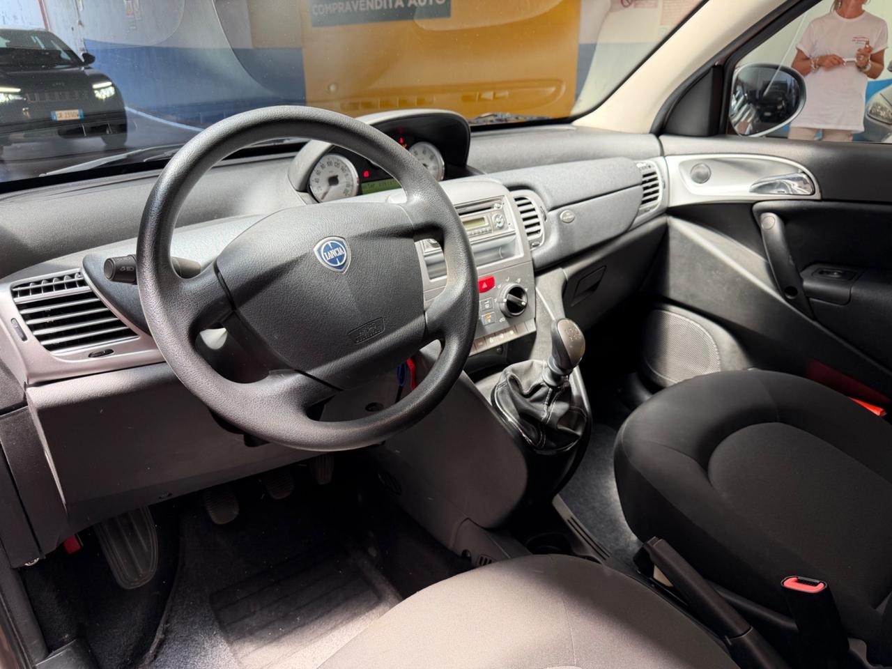 Lancia Ypsilon 1.2 Neopatentati Euro 5
