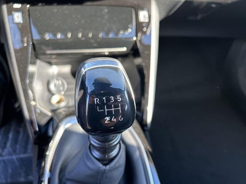 Peugeot 2008 II 2023 1.2 puretech Allure s&s 100cv