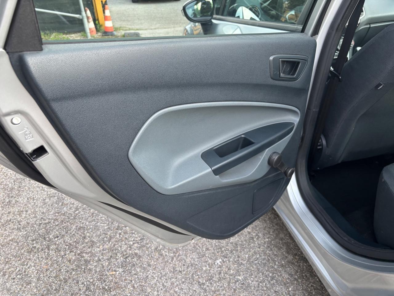 Ford Fiesta 1.4 5 porte GPL Titanium OK Neopatentati