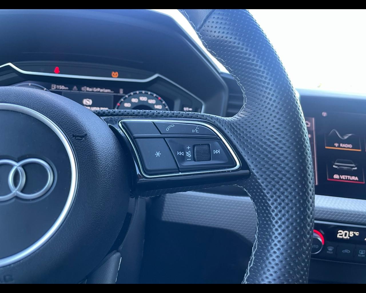 AUDI A1 2ª serie - A1 allstreet 30 TFSI S tronic Identity Contrast