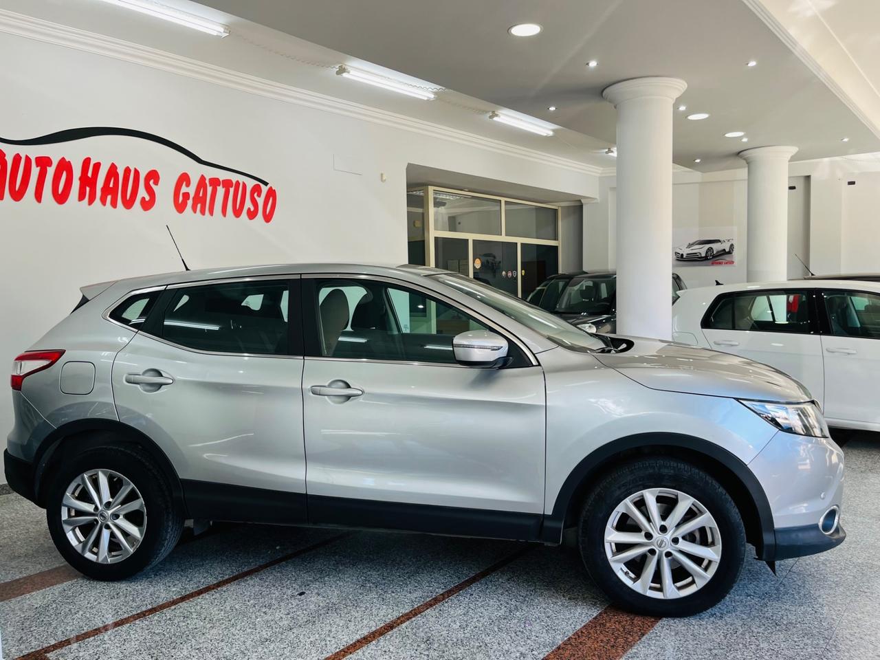Nissan Qashqai 1.5 dCi Tekna 110cv anno 2015