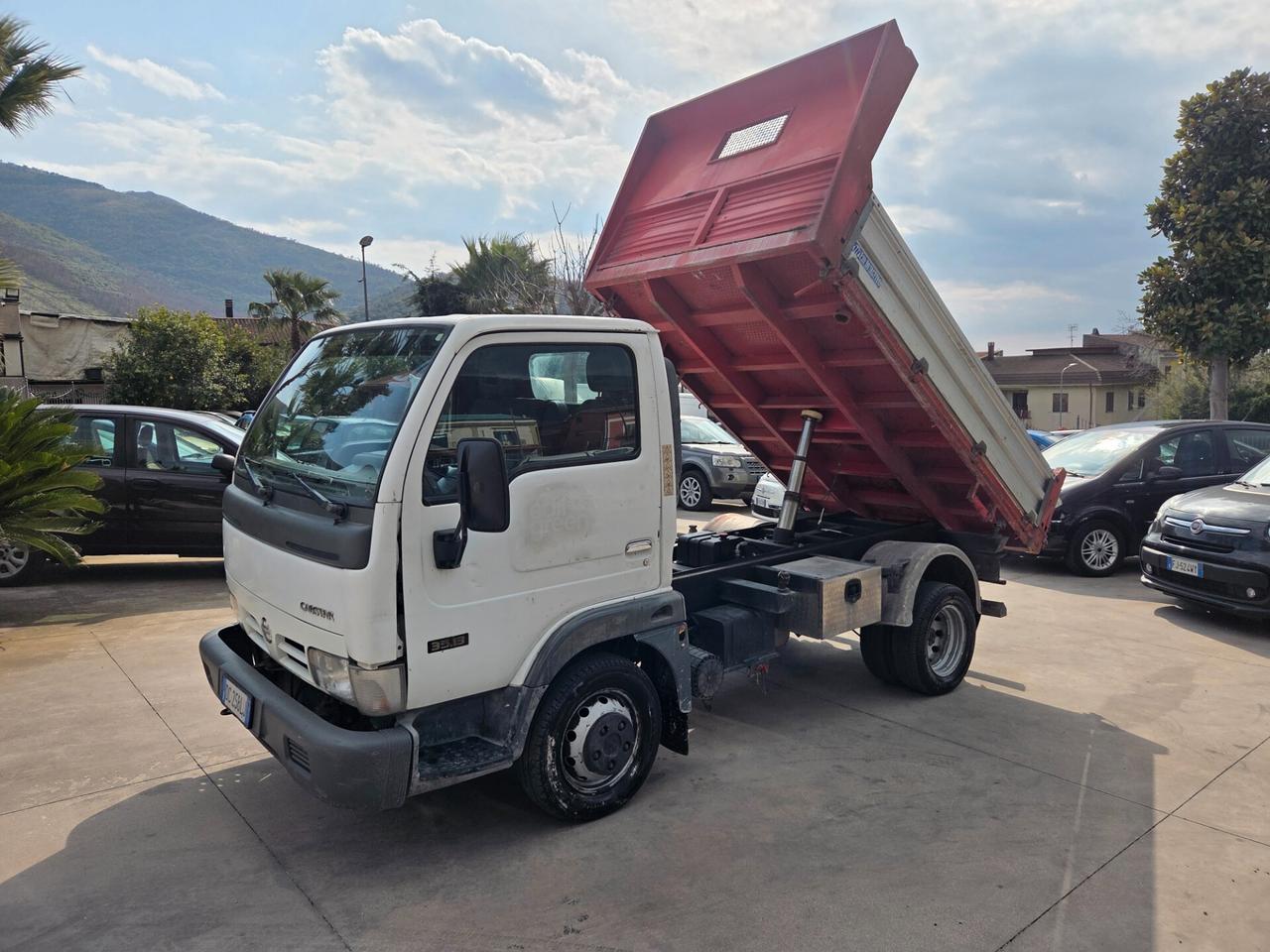 Nissan Cabstar 35.13 3.0 Tdi - 2006 RIBALTABILE TRILATERALE