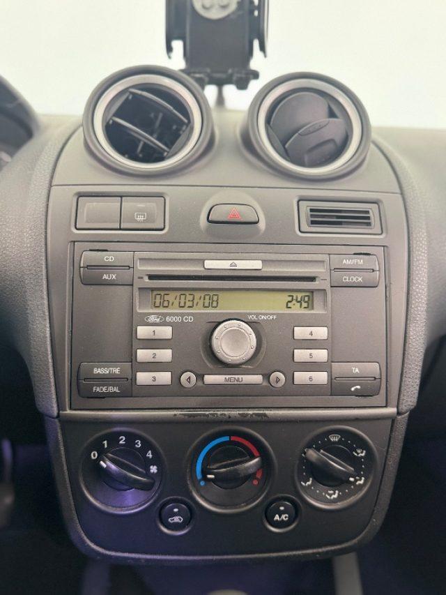 FORD Fiesta 1.2 16V 5p. Ghia
