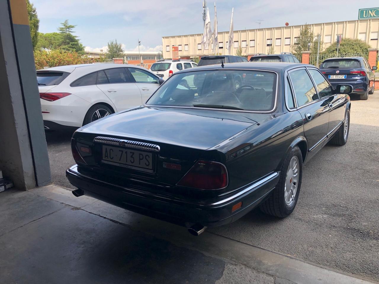 Jaguar Daimler six 4.0