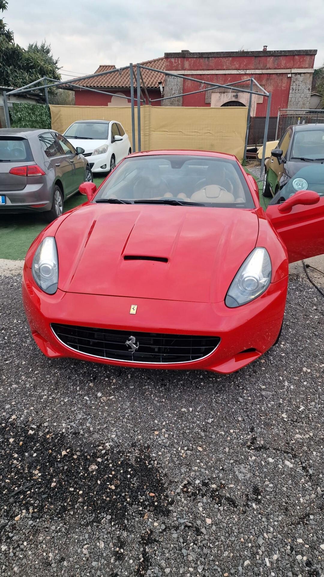 Ferrari California DCT 2014