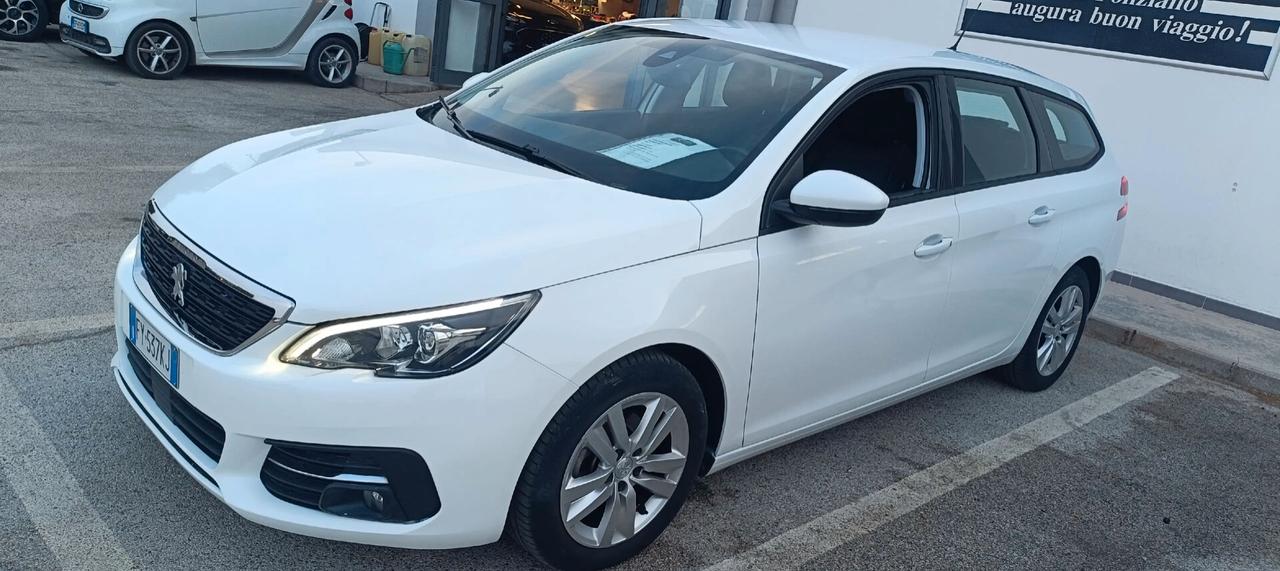 Peugeot 308 BlueHDi 100 S&S Business