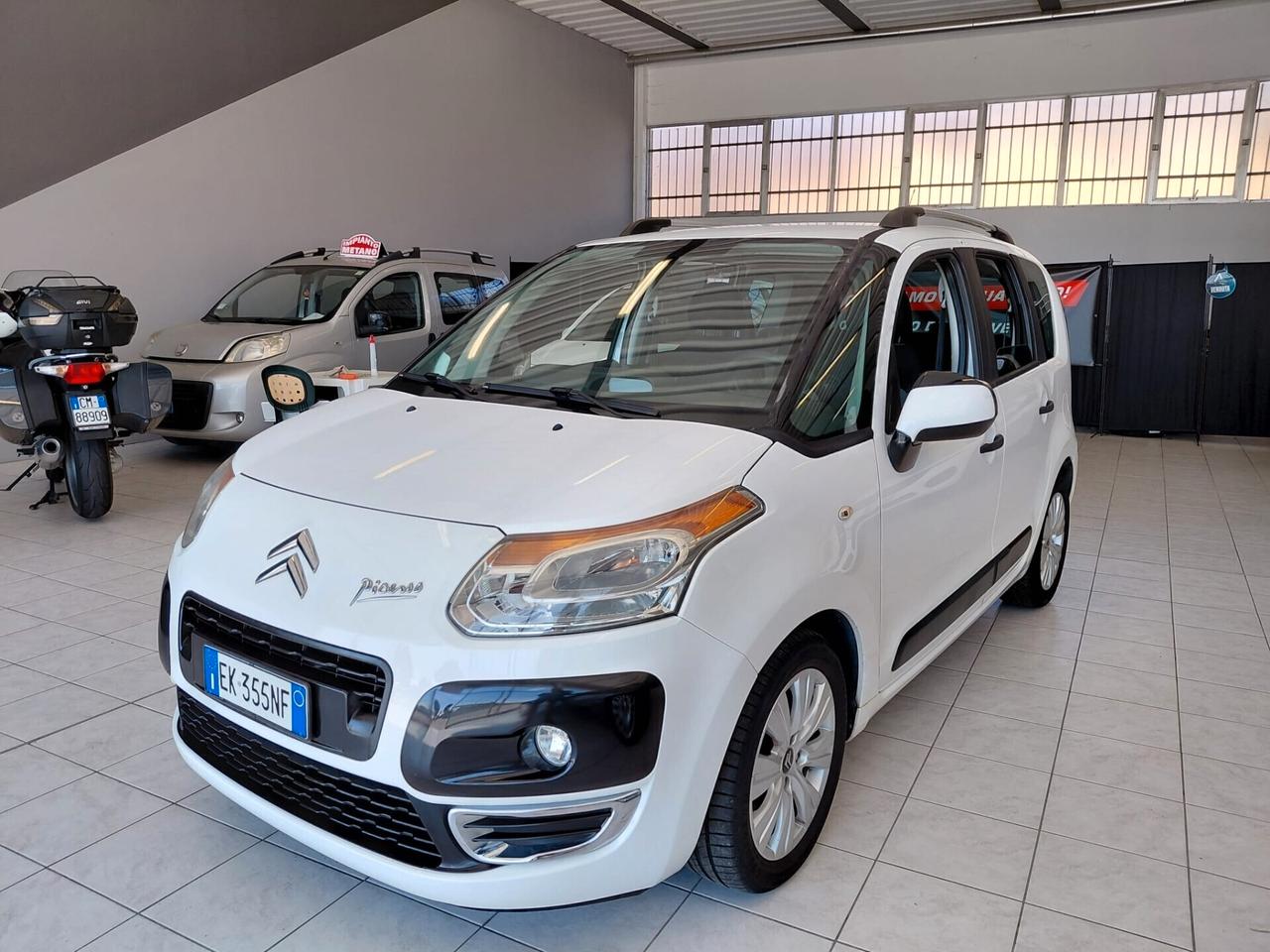 Citroen C3 Picasso 1.4 VTi 95 Exclusive Theatre KM:104.600