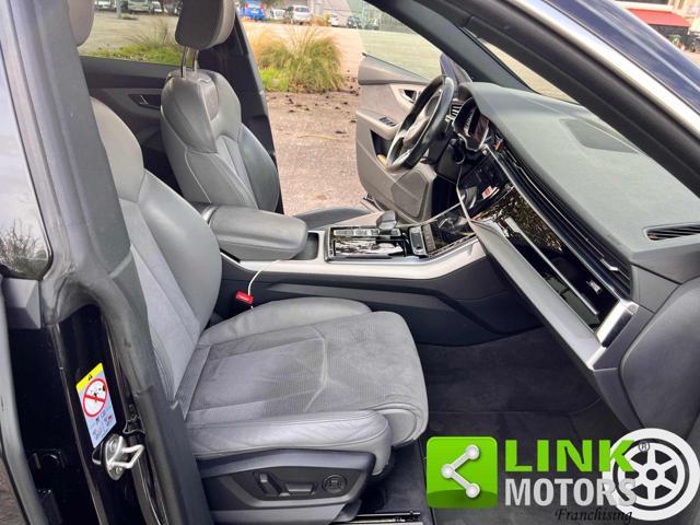 AUDI Q8 50 TDI 286 CV quattro tiptronic Sport GARANZIAUDI