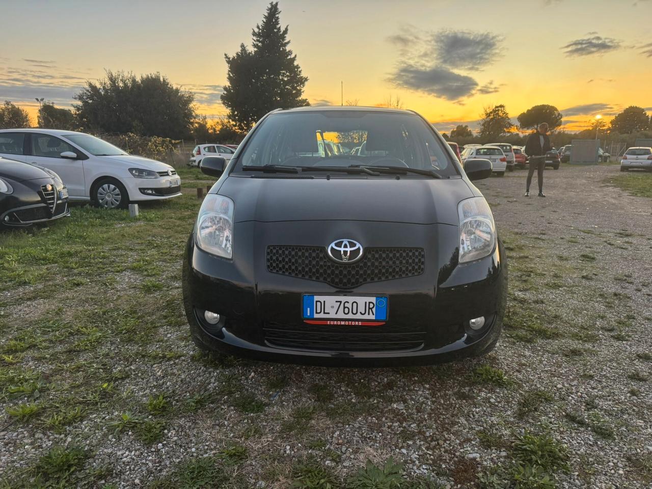 Toyota Yaris 1.0 5 porte SOLAMENTE 129.000 KM