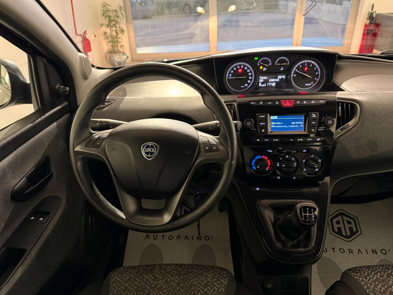 Lancia Ypsilon 1.2 69 CV 5 porte GPL Ecochic Elefantino Blu