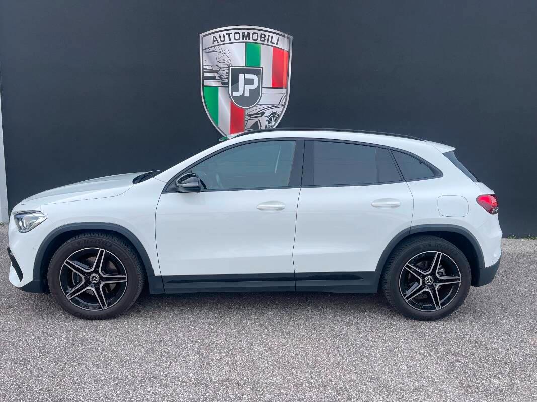 Mercedes Classe GLA 200 d Premium Pack Night Telecamera AMG