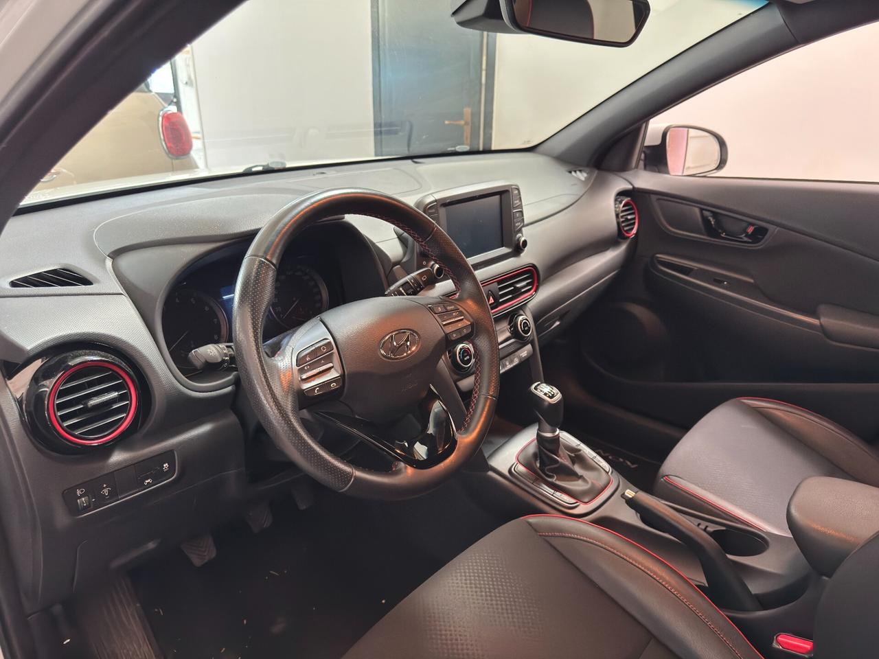 Hyundai Kona 1.0 T-GDI Xpossible