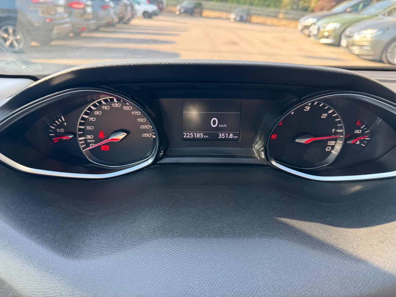 Peugeot 308 1.6 e-HDi 115 CV Stop&Start Allure