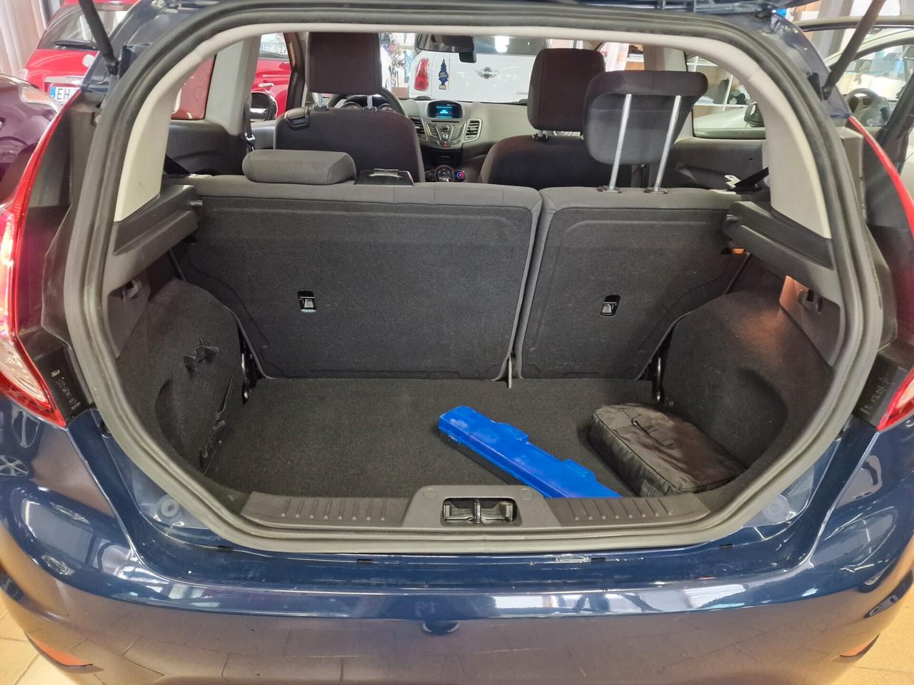 Ford Fiesta 1.4 3p. Bz.- GPL Titanium, 165 mila chilometri ok neopatentato.