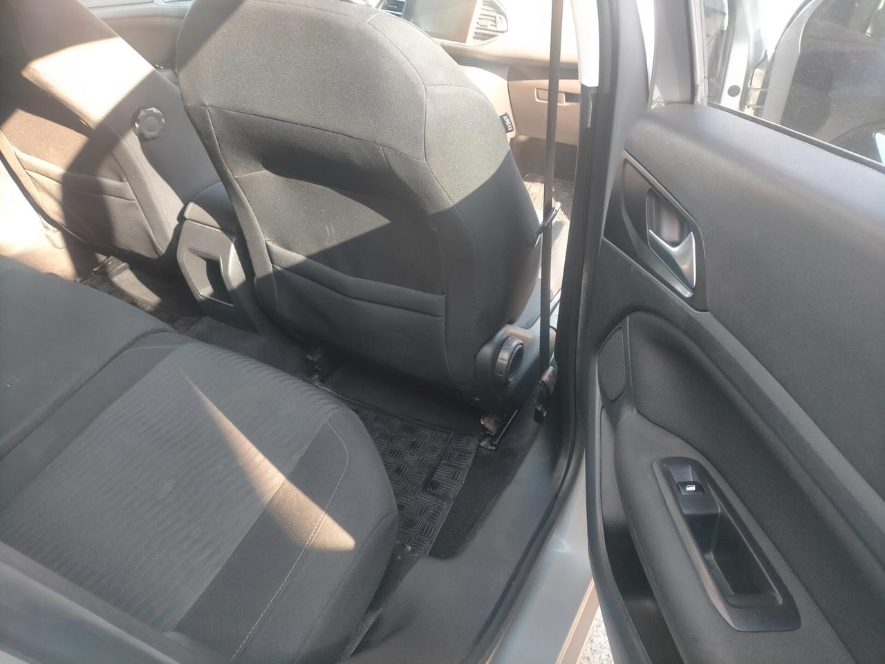 Peugeot 308 BlueHDi 120 S&S SW Business