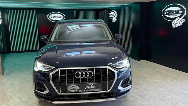 AUDI Q3 40 TDI quattro S tronic Business Advanced