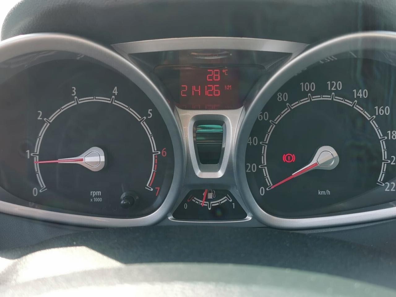 Ford Fiesta 1.4 5P. BzGPL Titanium 2010