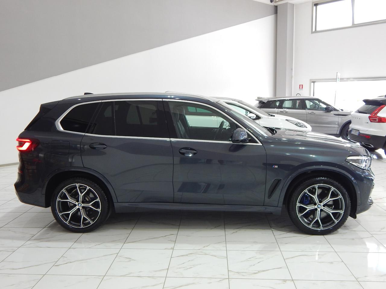 BMW X5 xdrive25d M-Sport Aut. TETTO-NAVI-PELLE-PARK-RADAR