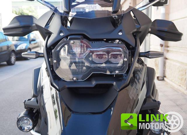 BMW R 1250 GS TRIPLE BLACK