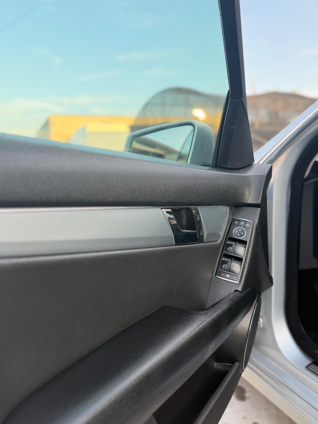 Mercedes-benz C 220 CDI S.W. BlueEFFICIENCY Avantgarde AMG