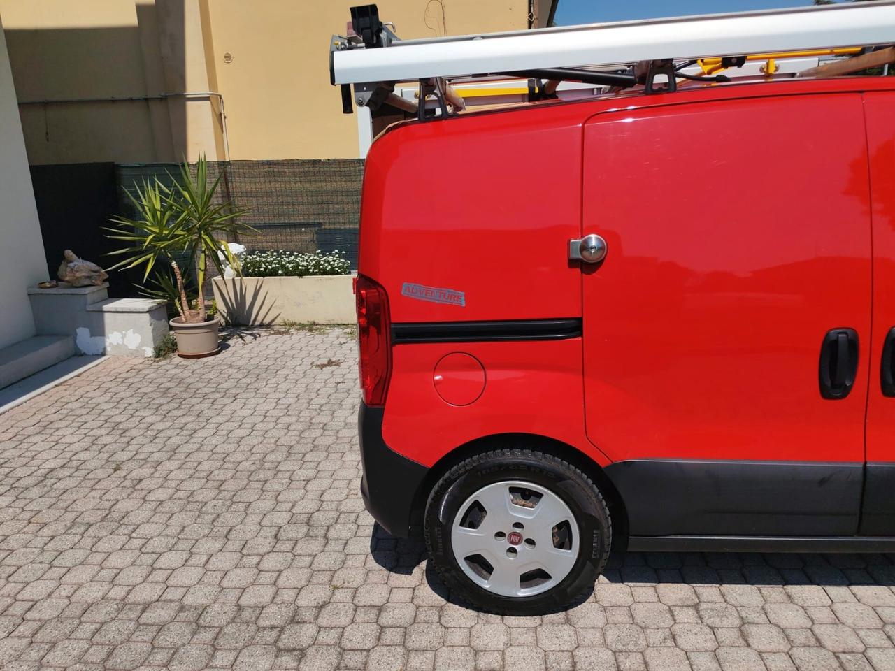 Fiat Fiorino 1.3 MJT 95CV Combinato Adventure