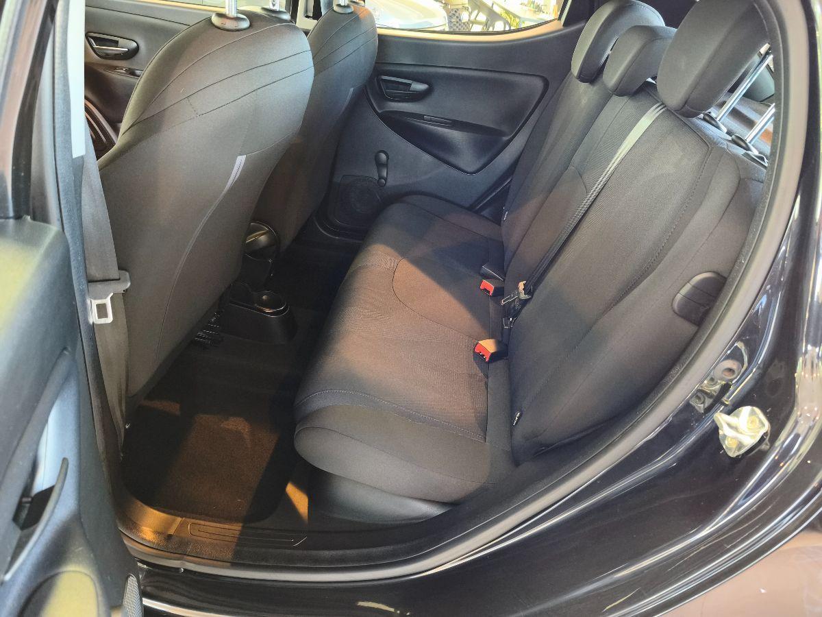 LANCIA Ypsilon 1.2 69 CV 5p. Platinum Black