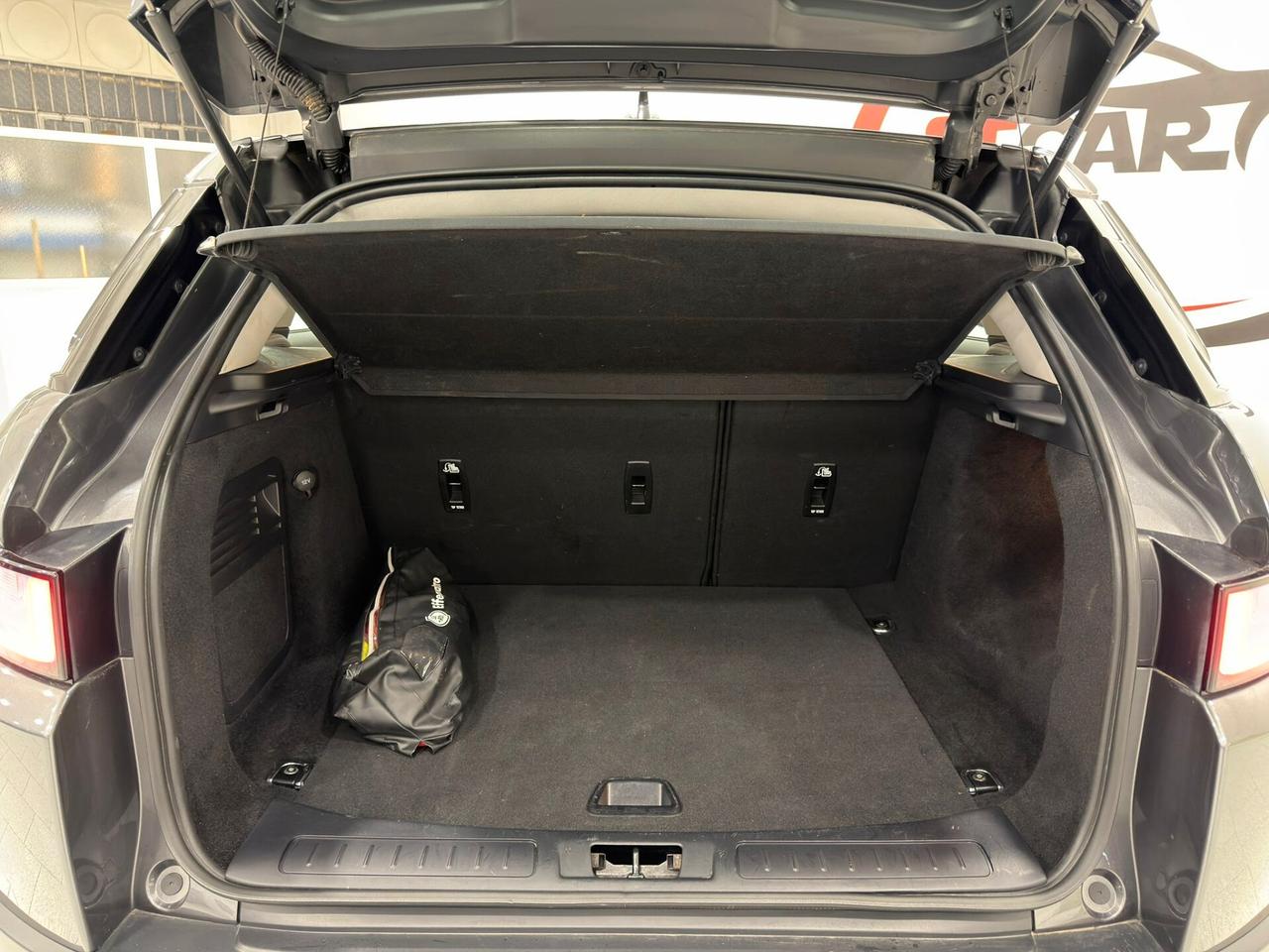 Land Rover Evoque 2.0 TD4 150 CV 5p. SE