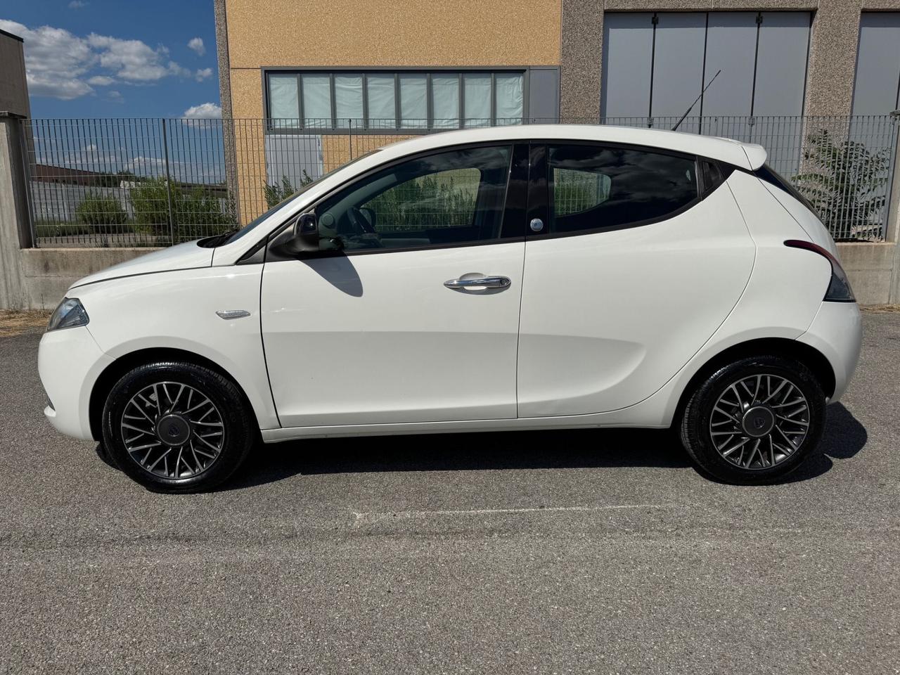 Lancia Ypsilon 1.2 benzina/GPL Ecochic Gold