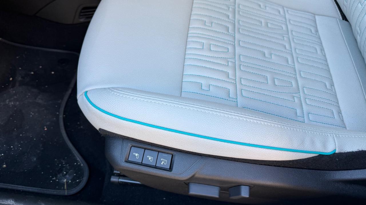 Fiat 600 Hybrid 110 CV DCT MHEV La Prima LED NAVI KAMERA PELLE CERCHI 18 SEDILI ELETTRICI RISCALDATI