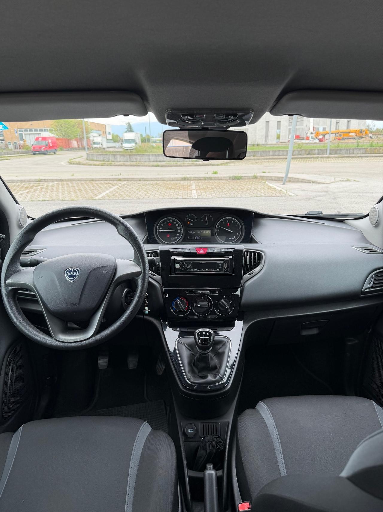 Lancia Ypsilon 1.2 69 CV 5 porte GPL Ecochic Gold