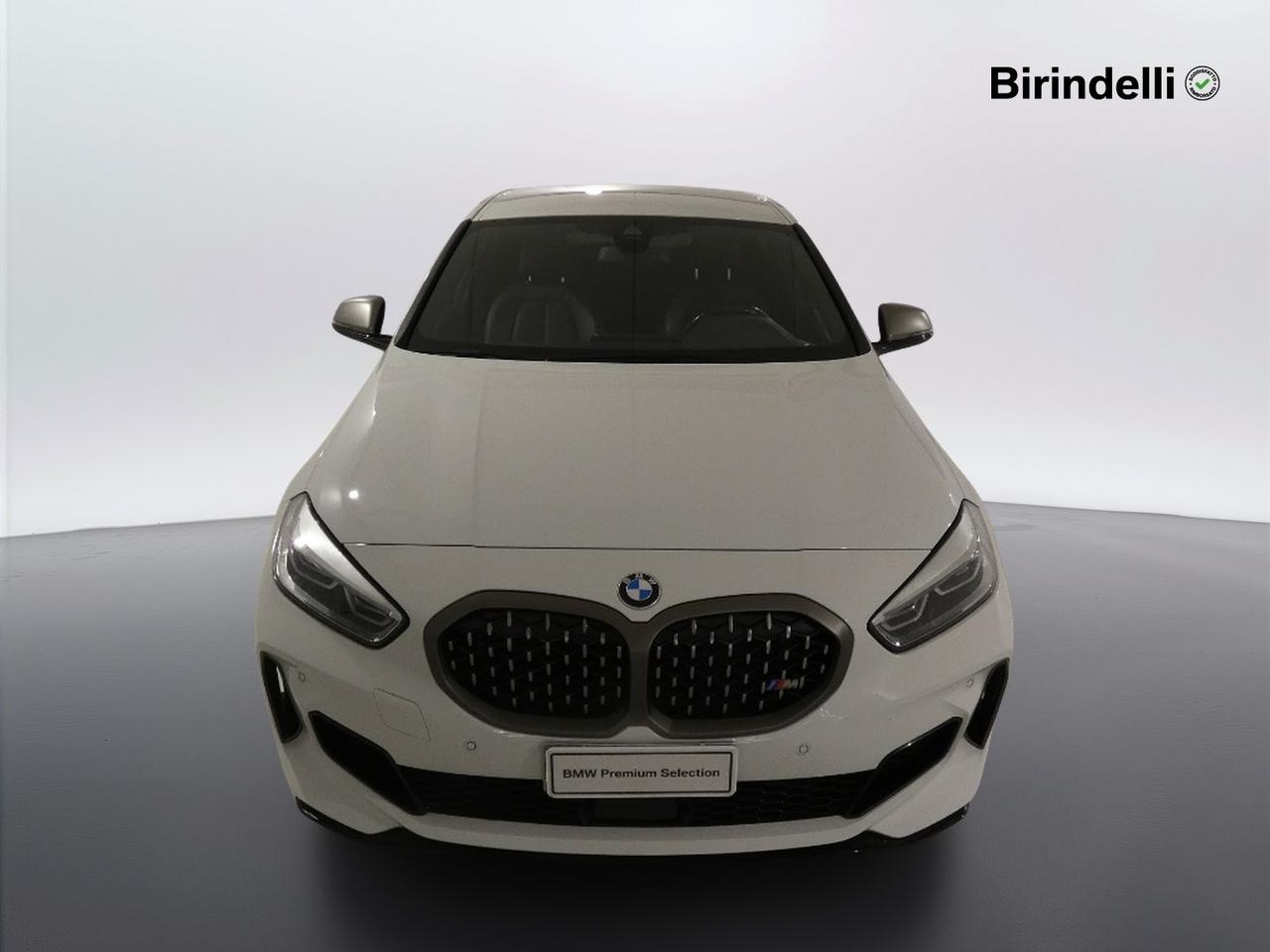 BMW Serie 1 (F40) - M 135i xDrive