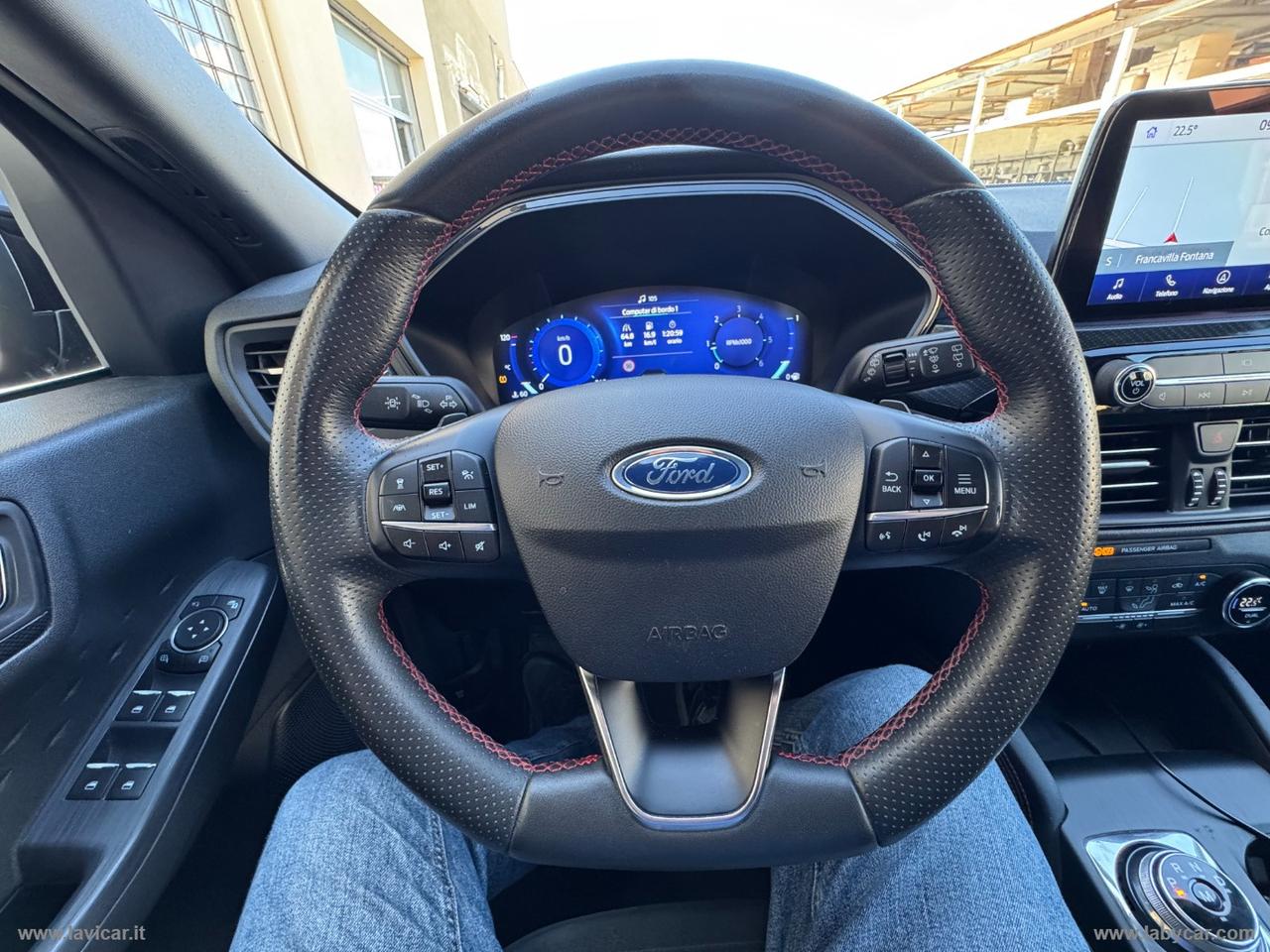 FORD Kuga 1.5 EcoBl. 120 CV aut.2WD ST-L.Des.