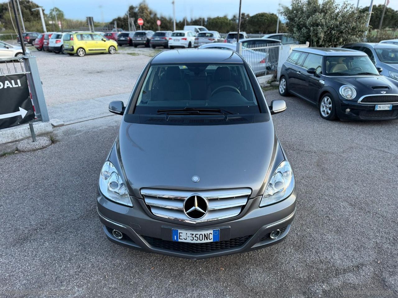 MERCEDES-BENZ B 180 BlueEFFICIENCY Executive
