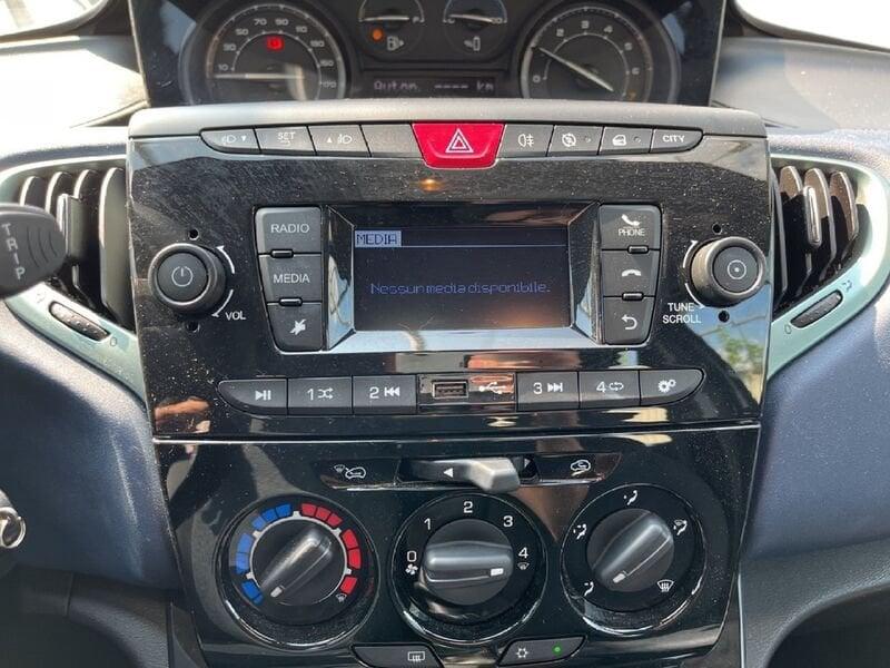 Lancia Ypsilon NUOVA My24 402 Oro 1.0