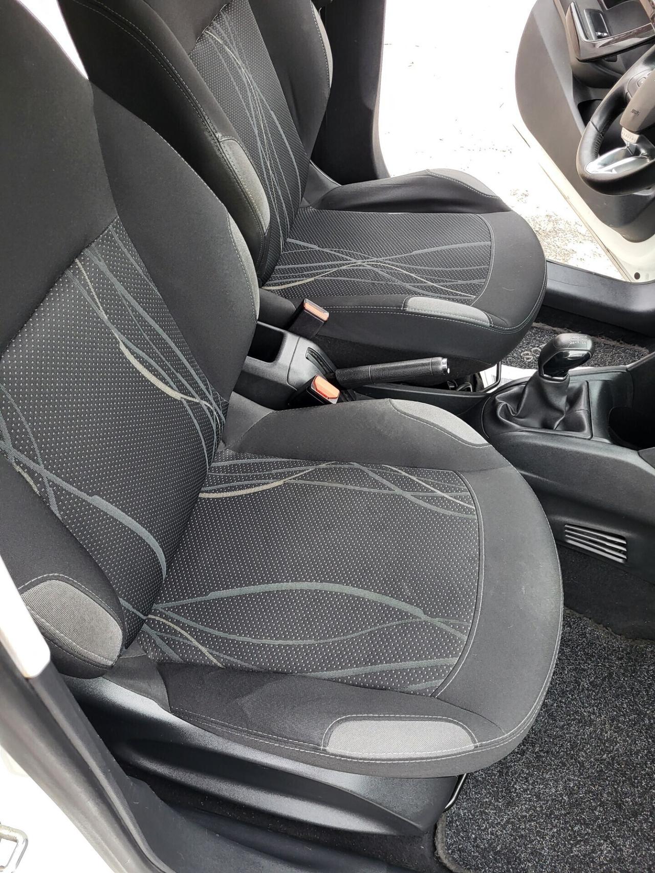 PEUGEOT 208 1,4 HDI-UNICO PROPRIETAR-4 REVISIONI