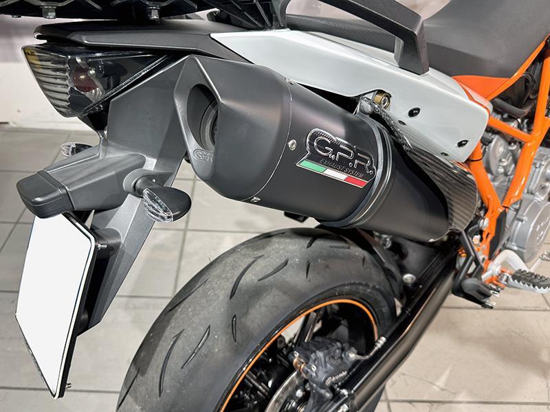 KTM 990 Supermoto