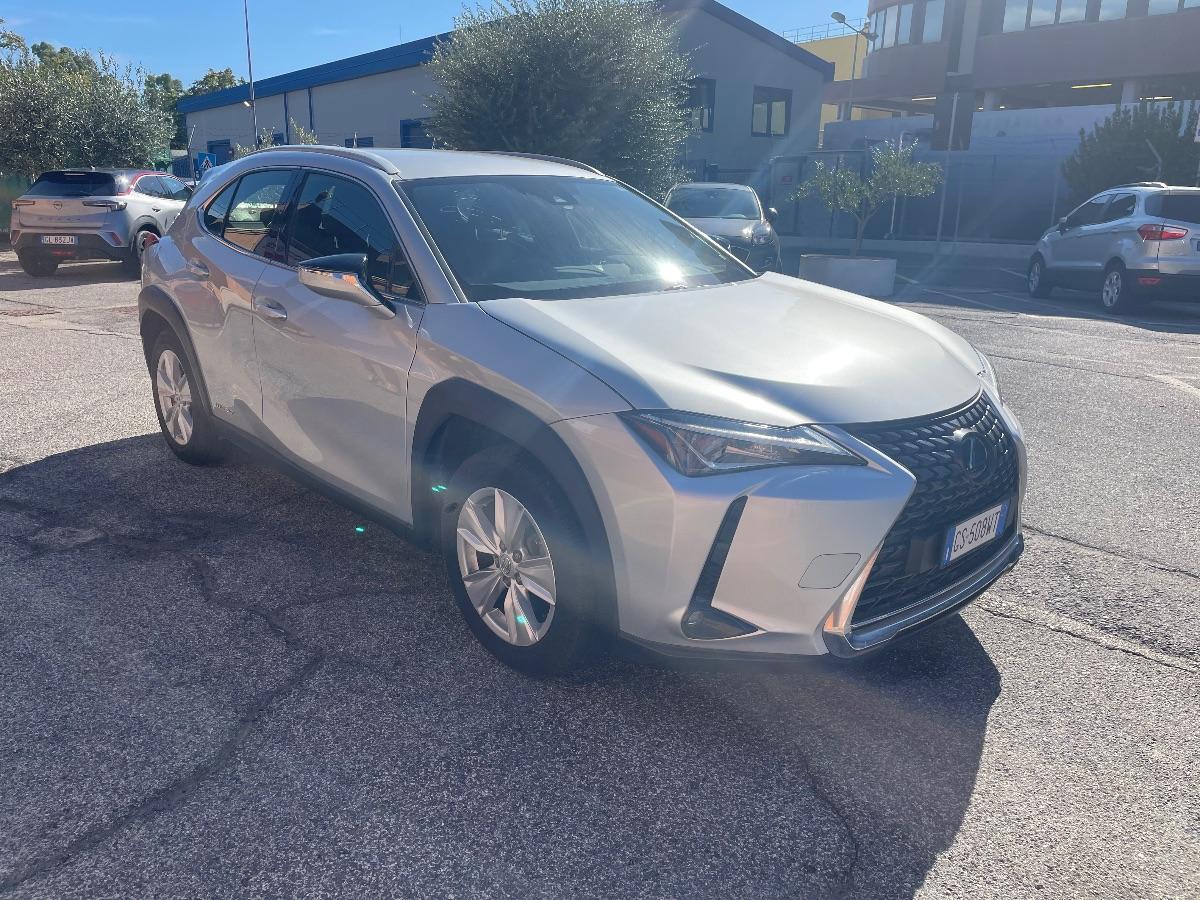 LEXUS - UX 250 - Hybrid F Sport