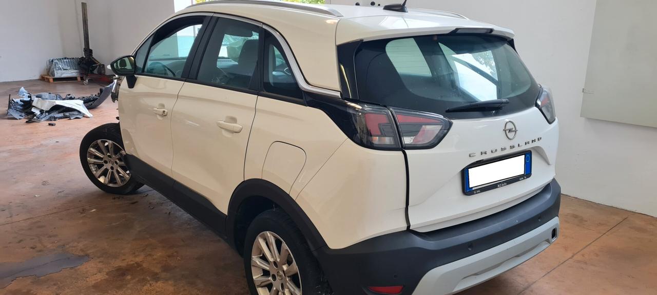 Opel Crossland 1.2 Turbo 12V 110 CV Start&Stop Design & Tech