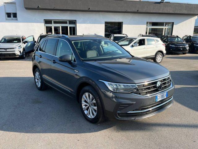 VOLKSWAGEN Tiguan 2.0 TDI 150 CV SCR DSG Life