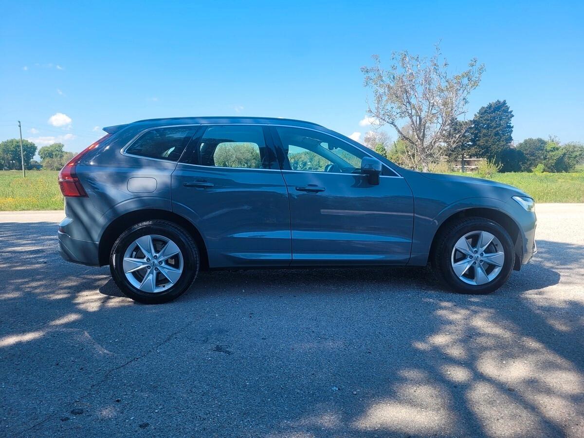 Volvo XC 60 B4 (d) AWD automatico Core