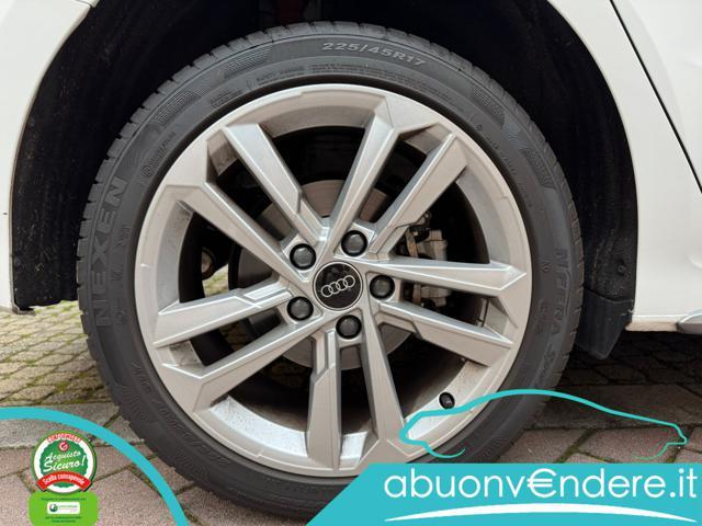 AUDI A3 SPB 35 TFSI Identity Black KM ZERO