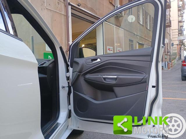 FORD Kuga 1.5 EcoBoost 120 CV S&S 2WD ST-Line