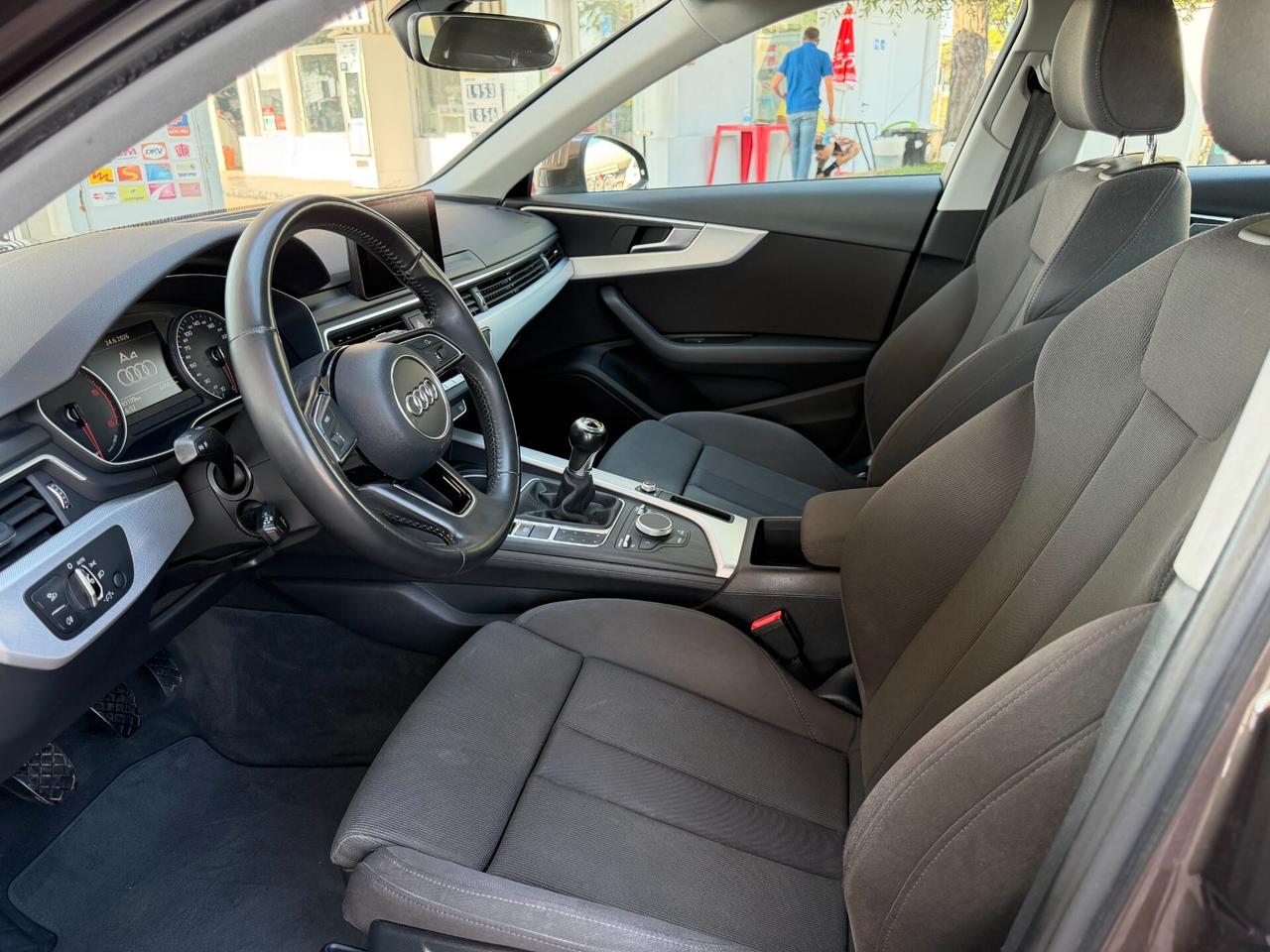 Audi A4 Avant 2.0 TDI 150 CV Business Sport