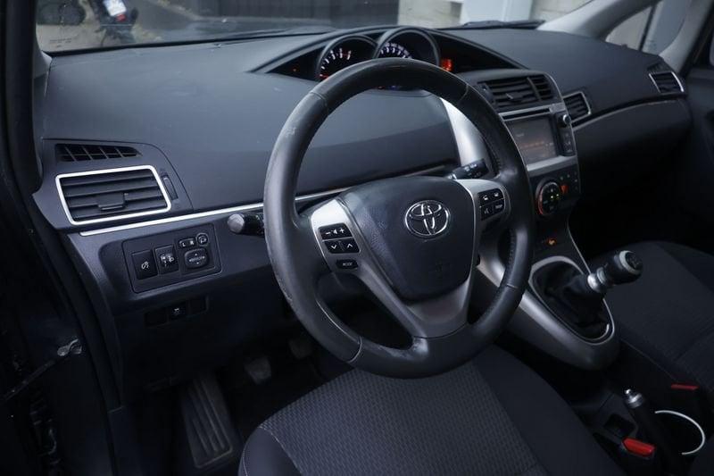 Toyota Verso Toyota Verso 1.6 D-4D Style 7 posti 82KW ANNO 2014