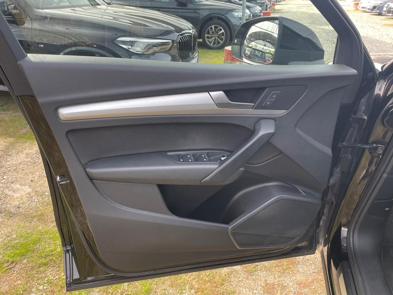 Audi Q5 40 TDI quattro S tronic Design/GARANZIA